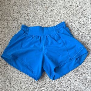 Lululemon 4” low rise hotty hots in poolside blue Condition